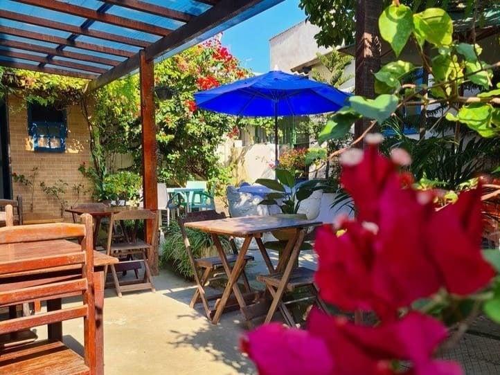 11 Guest house
